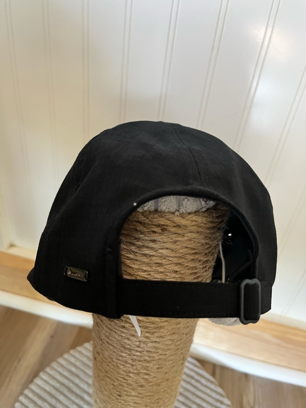 lululemon athletica Black Classic Logo Baseball Cap. One size never wore - Picture 3 of 5